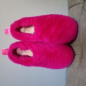 Ugg fuzzy pink slip ons